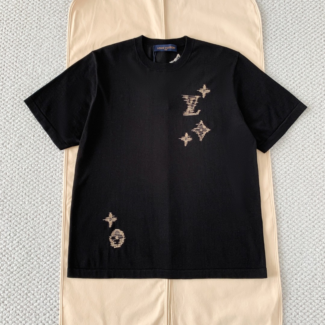 Cheap Louis Vuitton T-Shirts for Women in 213741, $30 USD- [IB213741] - Replica Louis Vuitton T-Shirts for Women