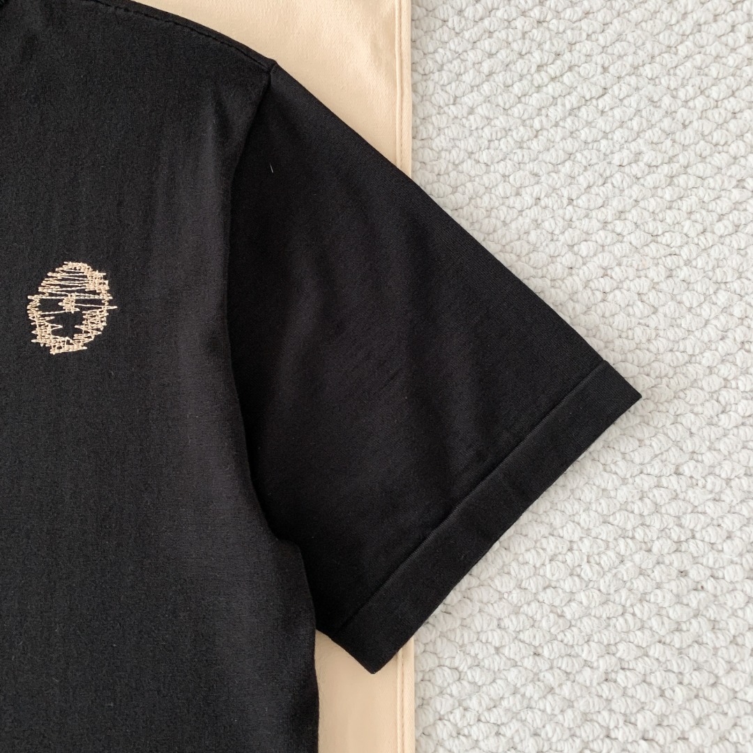 Cheap Louis Vuitton T-Shirts for Women in 213741, $30 USD- [IB213741] - Replica Louis Vuitton T-Shirts for Women