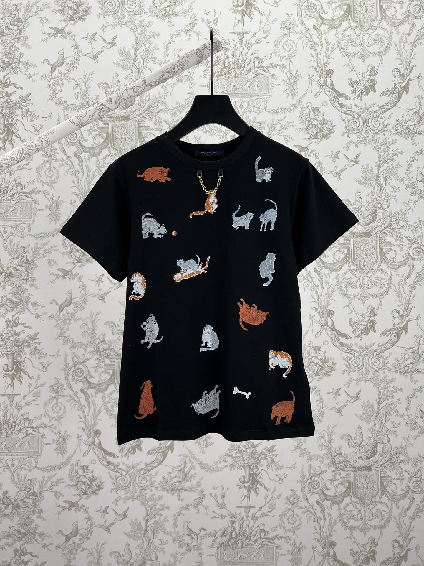Cheap Louis Vuitton T-Shirts for Women in 213746, $30 USD- [IB213746] - Replica Louis Vuitton T-Shirts for Women