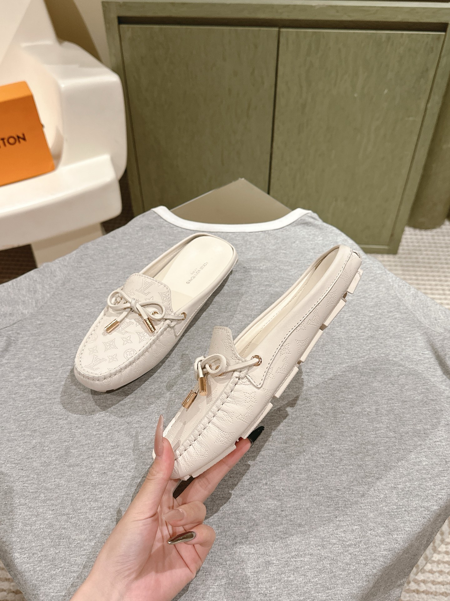 Cheap Louis Vuitton Loafers For Women in 213748, $60 USD- [IB213748] - Replica Louis Vuitton Loafers For Women