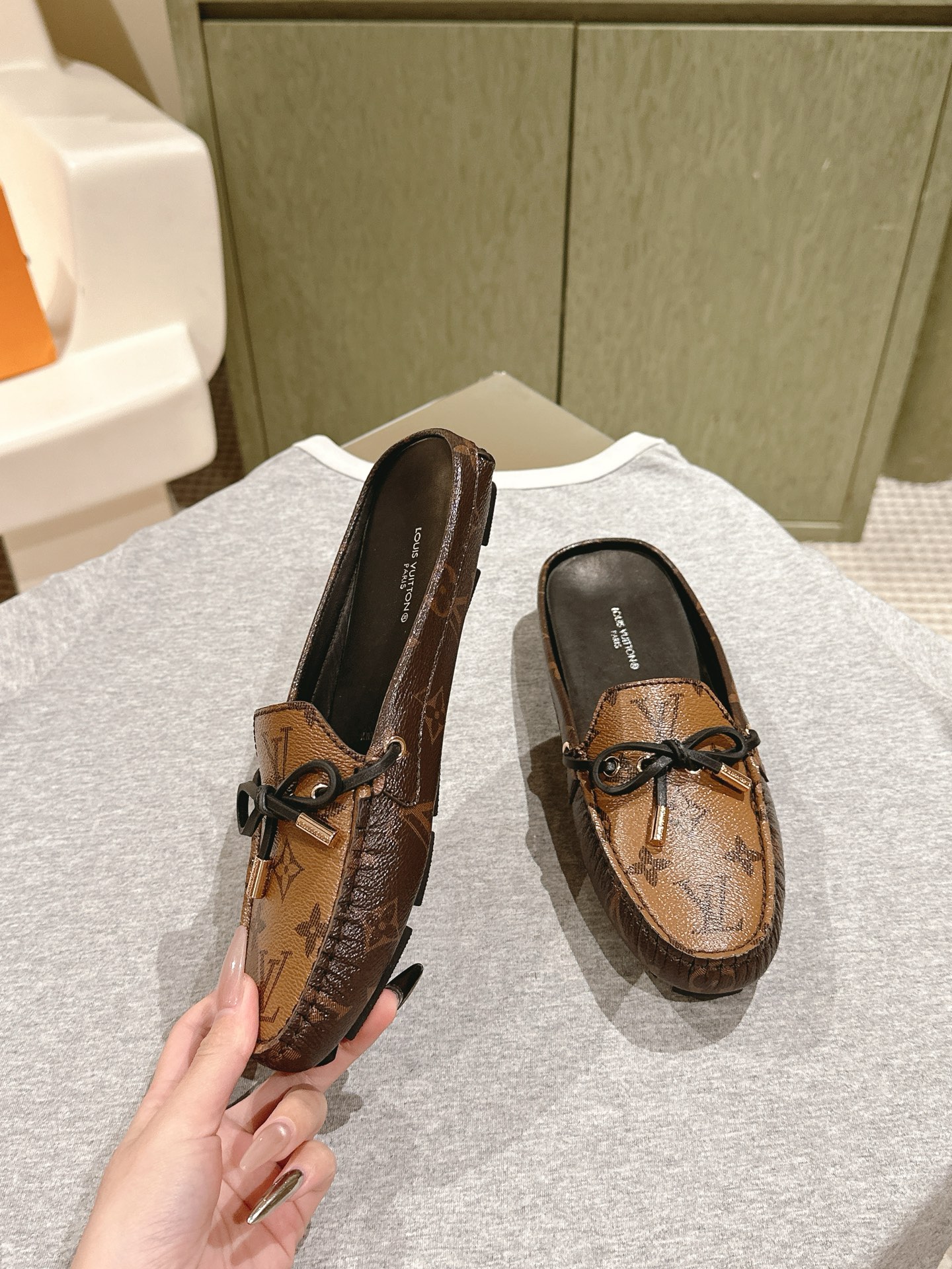 Cheap Louis Vuitton Loafers For Women in 213752, $60 USD- [IB213752] - Replica Louis Vuitton Loafers For Women