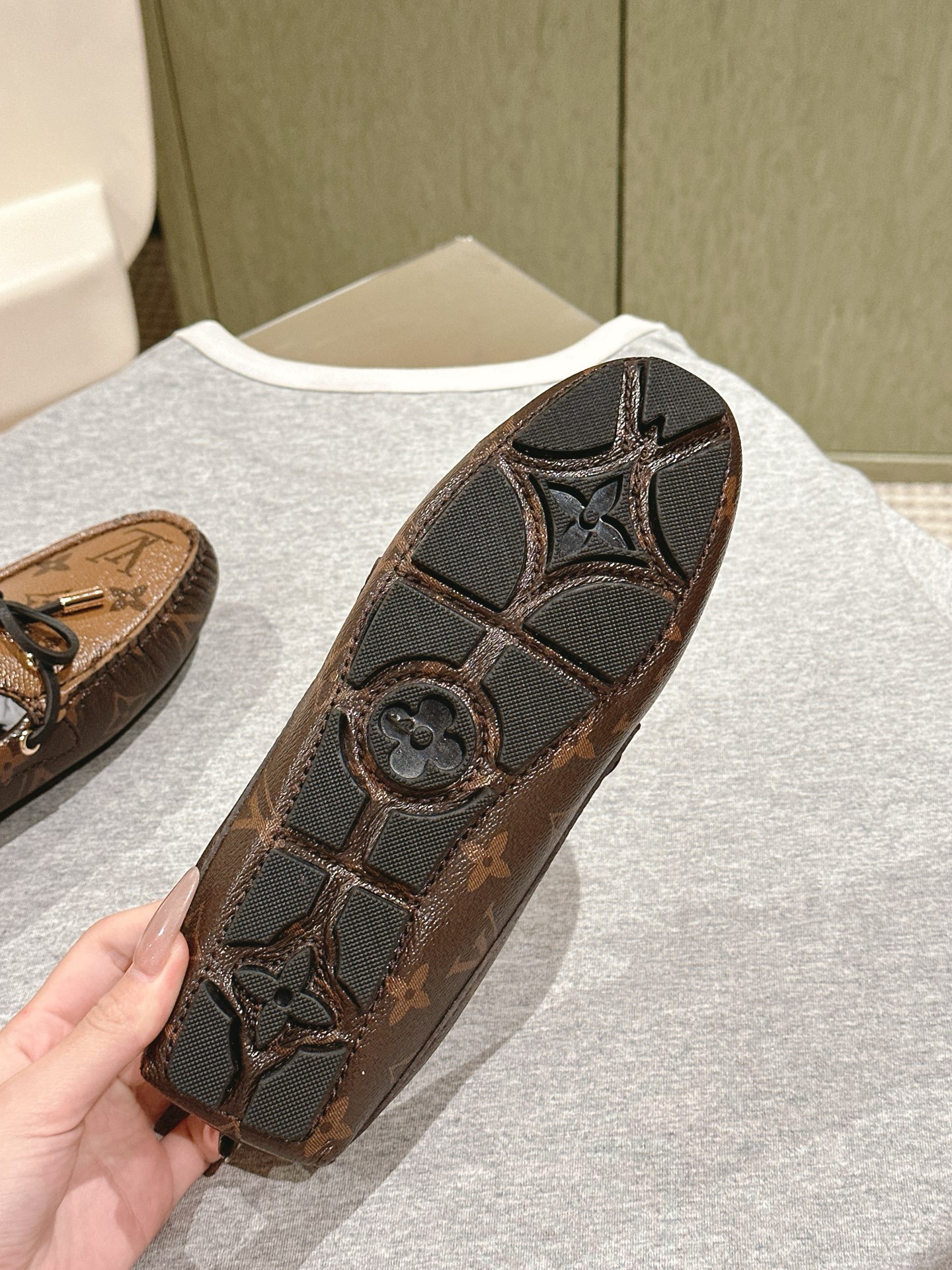 Cheap Louis Vuitton Loafers For Women in 213752, $60 USD- [IB213752] - Replica Louis Vuitton Loafers For Women