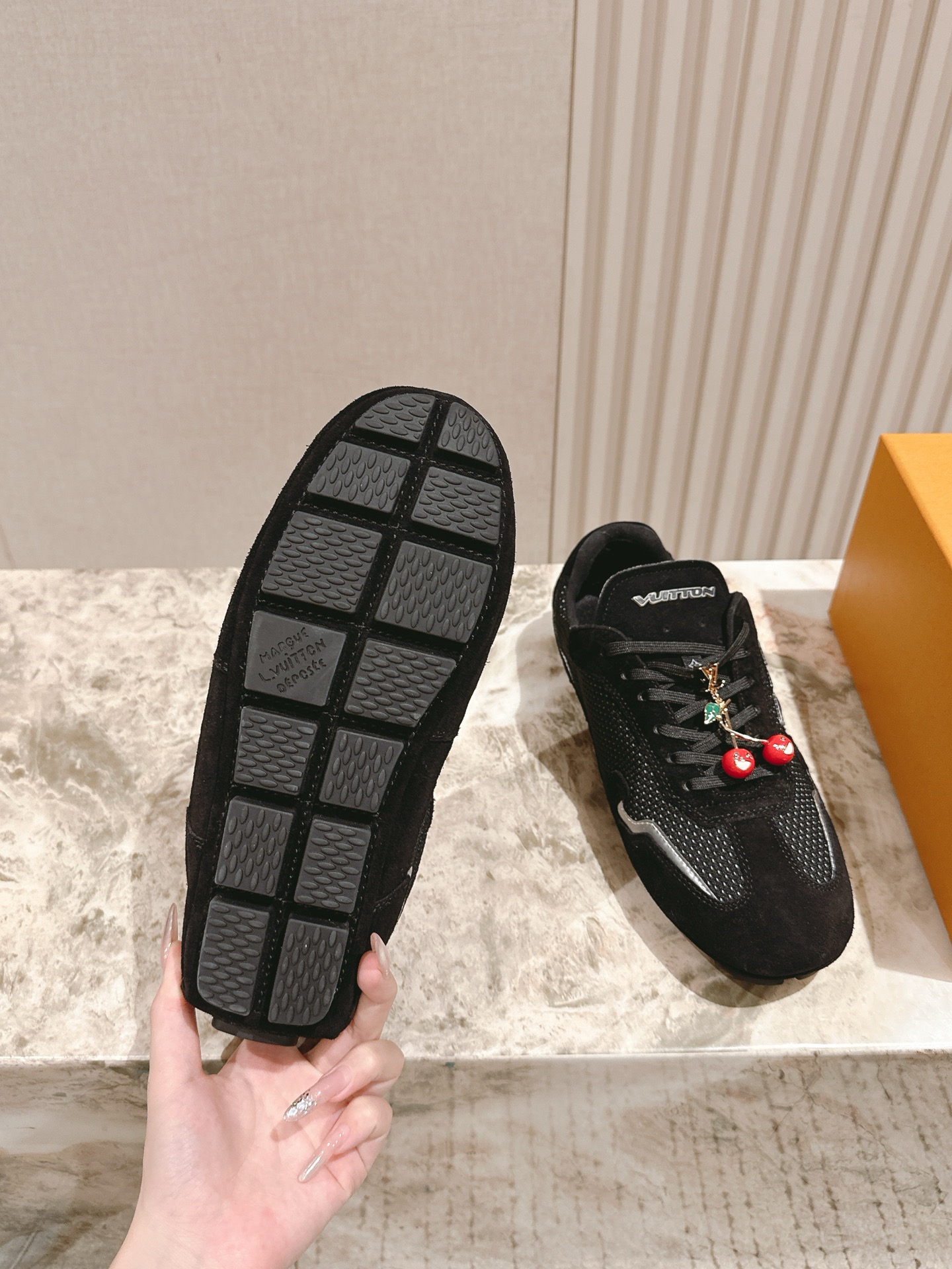 Cheap Louis Vuitton Sneakers For Men in 213760, $90 USD- [IB213760] - Replica Louis Vuitton Sneakers For Men