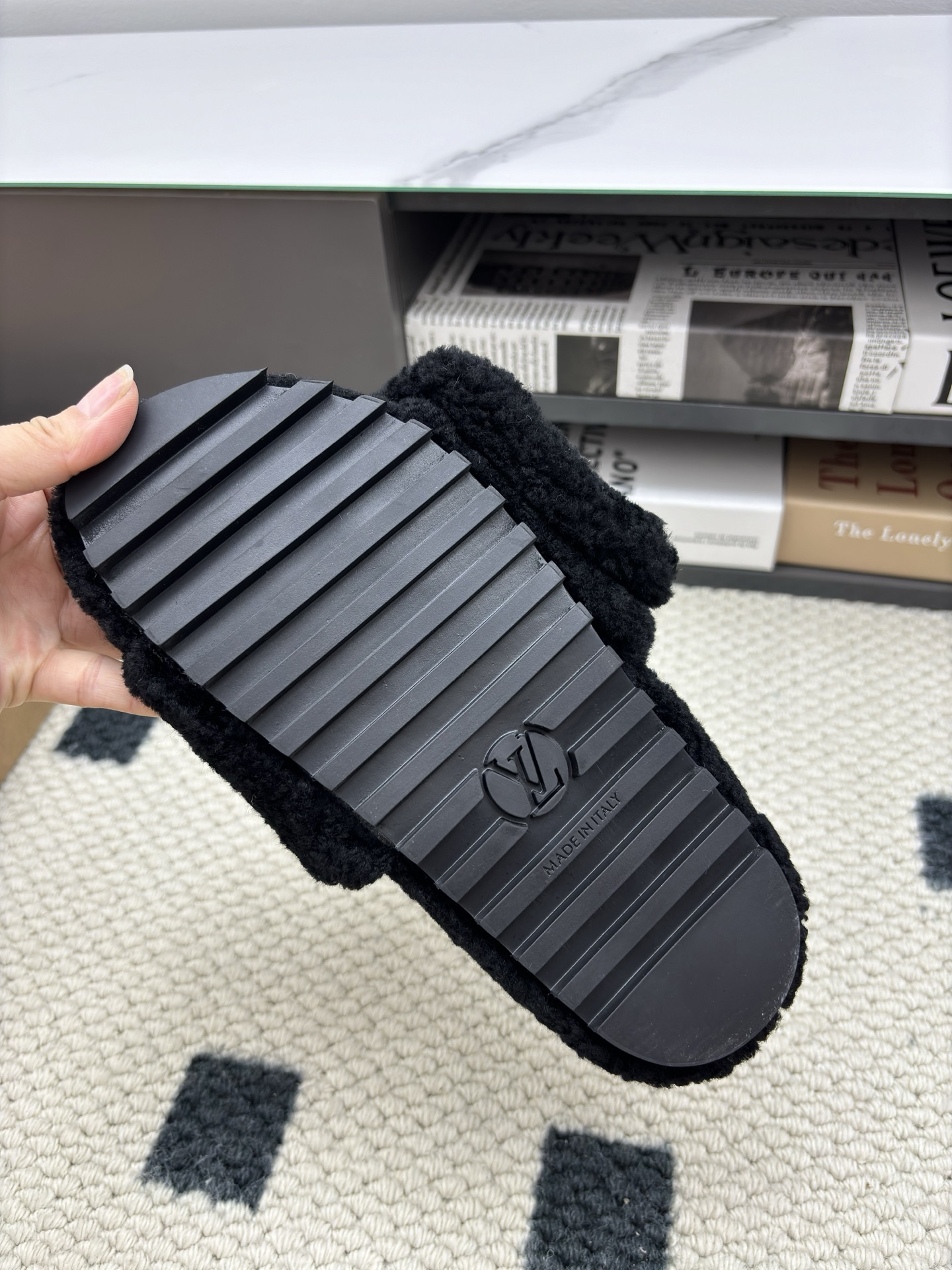 Cheap Louis Vuitton Slippers For Women in 213765, $60 USD- [IB213765] - Replica Louis Vuitton Slippers For Women