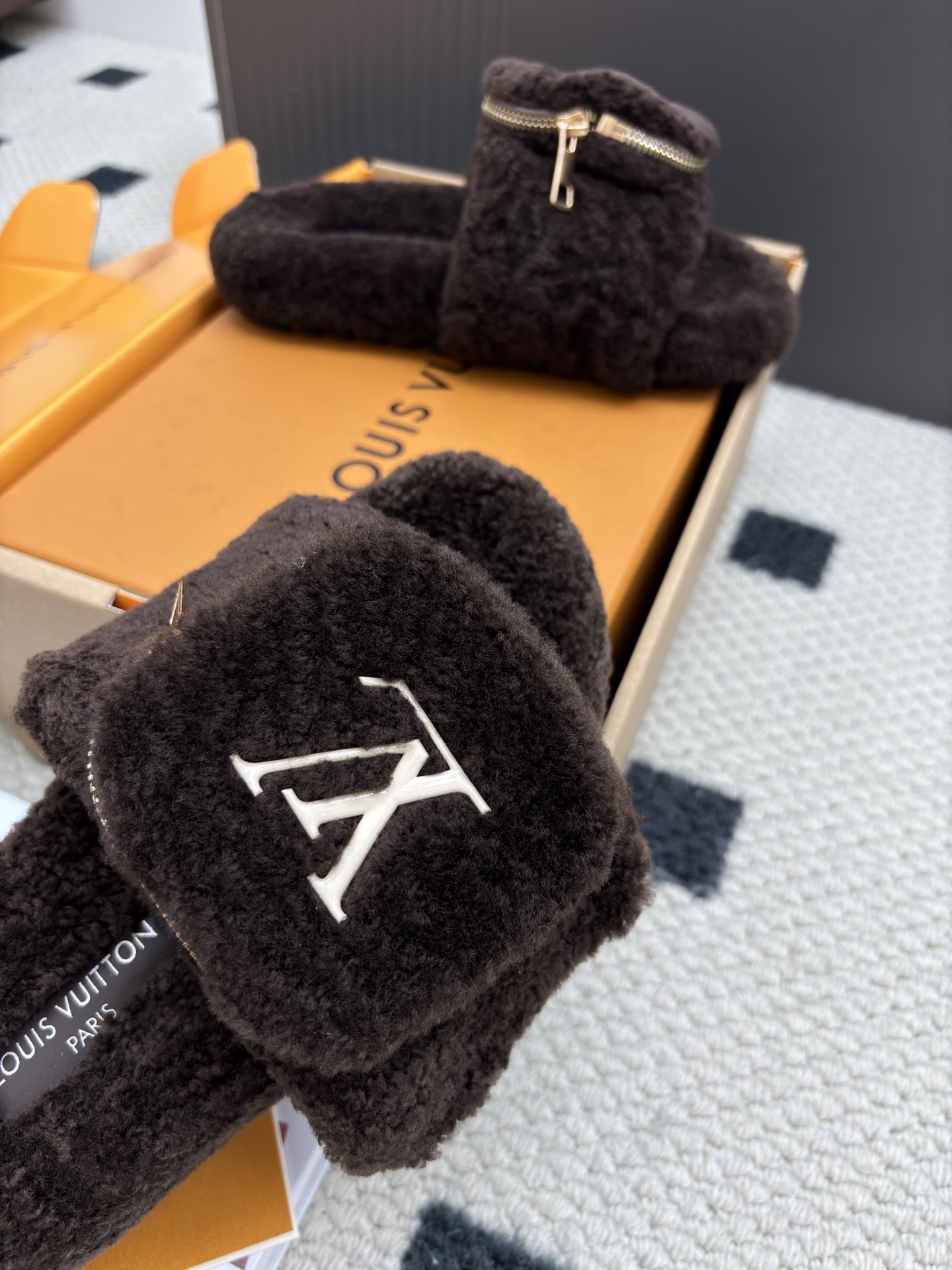 Cheap Louis Vuitton Slippers For Women in 213768, $60 USD- [IB213768] - Replica Louis Vuitton Slippers For Women