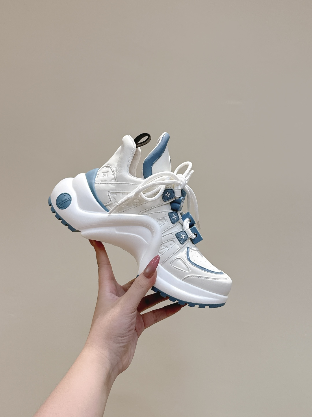 Cheap Louis Vuitton Sneakers for women in 213770, $120 USD- [IB213770] - Replica Louis Vuitton Sneakers for women
