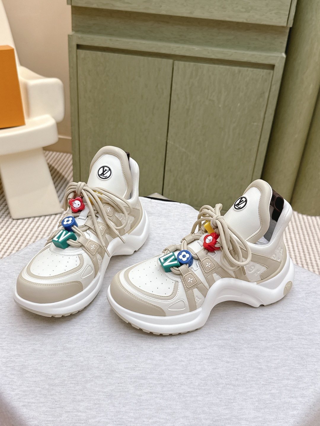 Cheap Louis Vuitton Sneakers for women in 213771, $120 USD- [IB213771] - Replica Louis Vuitton Sneakers for women