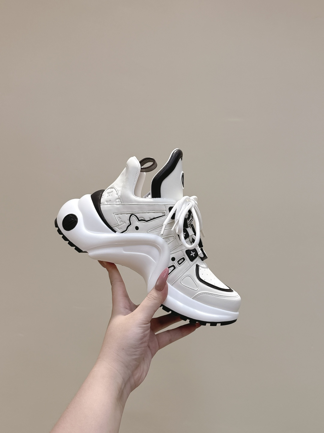 Cheap Louis Vuitton Sneakers for women in 213773, $120 USD- [IB213773] - Replica Louis Vuitton Sneakers for women