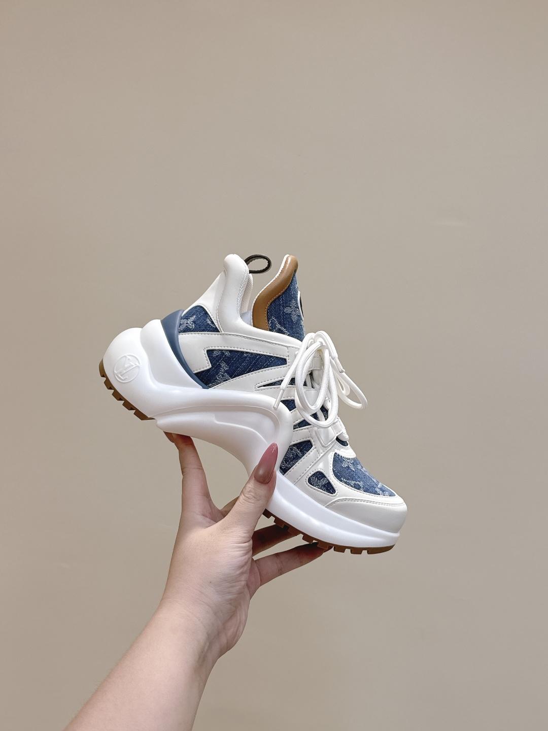Cheap Louis Vuitton Sneakers for women in 213774, $120 USD- [IB213774] - Replica Louis Vuitton Sneakers for women