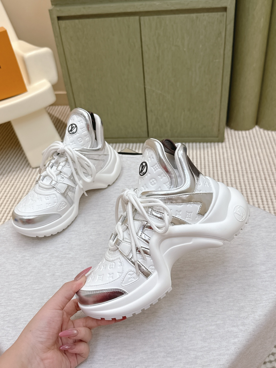 Cheap Louis Vuitton Sneakers for women in 213776, $120 USD- [IB213776] - Replica Louis Vuitton Sneakers for women