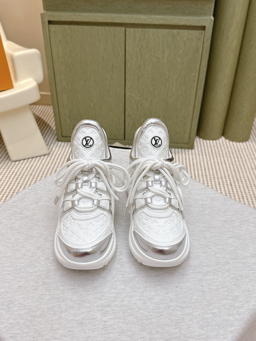 Cheap Louis Vuitton Sneakers for women in 213776, $120 USD- [IB213776] - Replica Louis Vuitton Sneakers for women