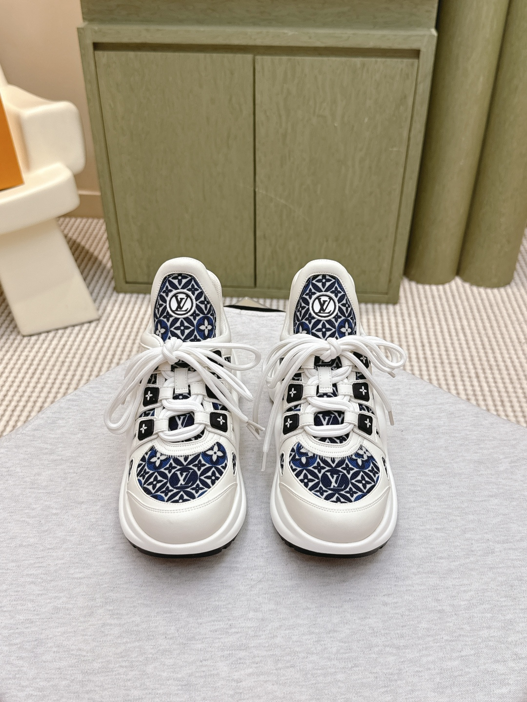 Cheap Louis Vuitton Sneakers for women in 213777, $120 USD- [IB213777] - Replica Louis Vuitton Sneakers for women
