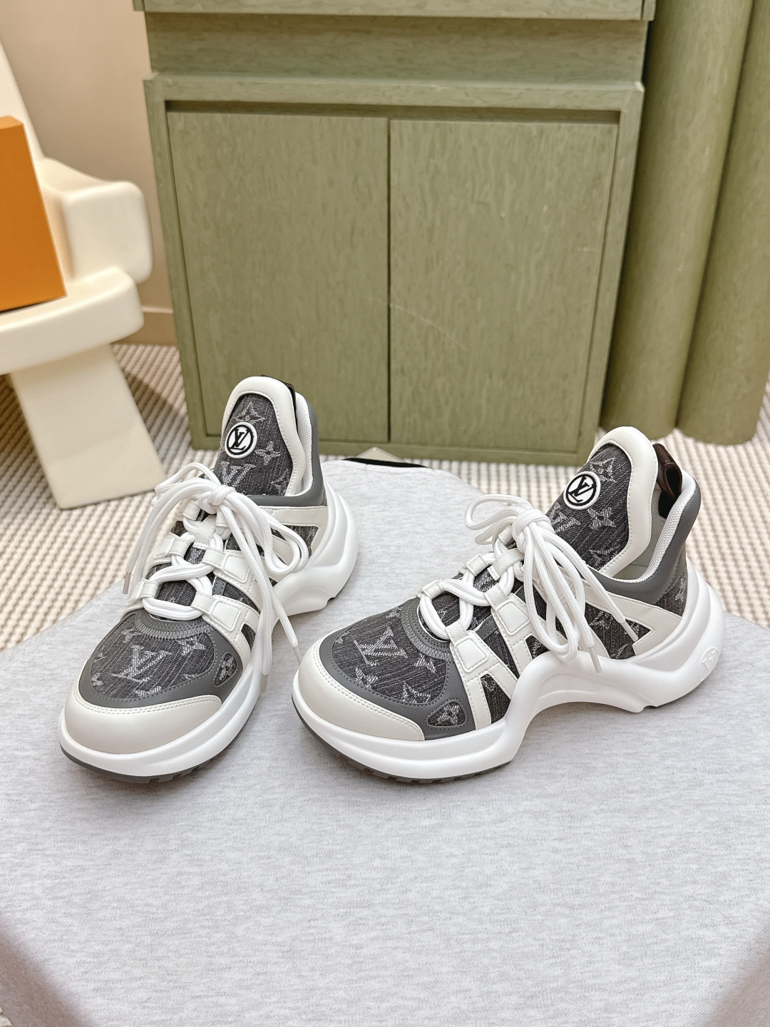 Cheap Louis Vuitton Sneakers for women in 213778, $120 USD- [IB213778] - Replica Louis Vuitton Sneakers for women