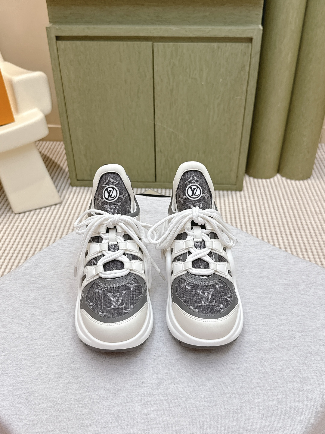 Cheap Louis Vuitton Sneakers for women in 213778, $120 USD- [IB213778] - Replica Louis Vuitton Sneakers for women