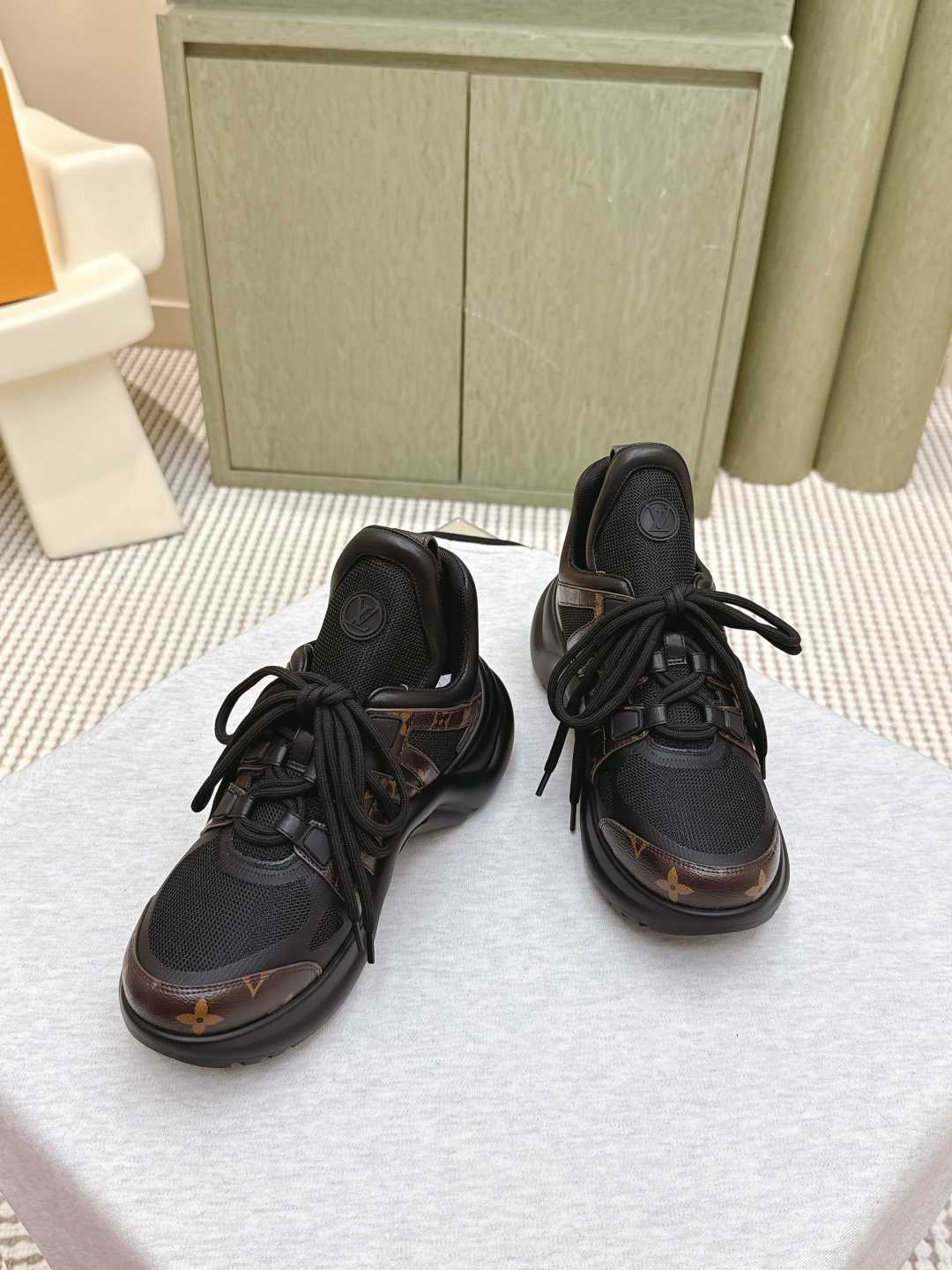 Cheap Louis Vuitton Sneakers for women in 213779, $120 USD- [IB213779] - Replica Louis Vuitton Sneakers for women