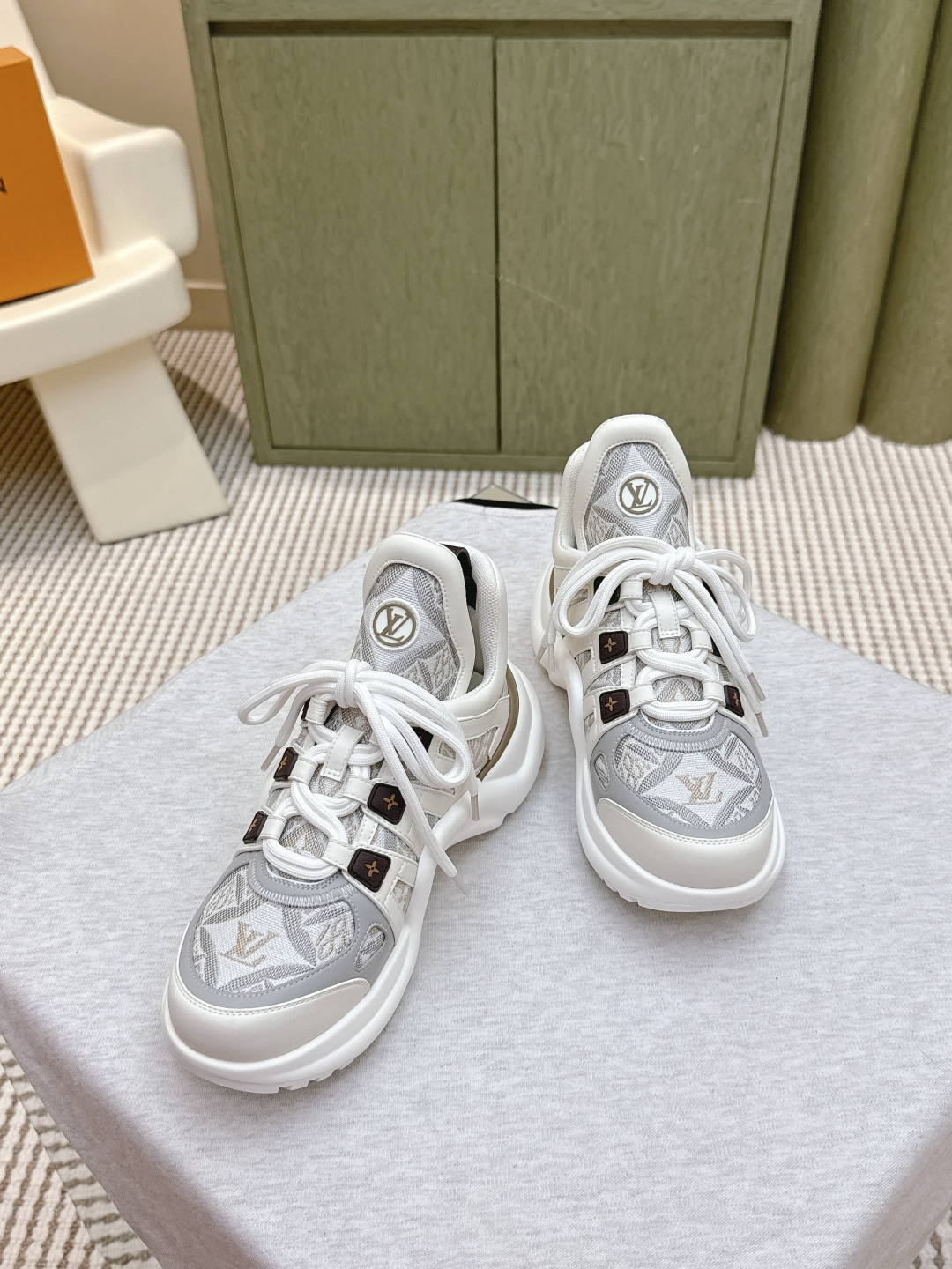 Cheap Louis Vuitton Sneakers for women in 213780, $120 USD- [IB213780] - Replica Louis Vuitton Sneakers for women