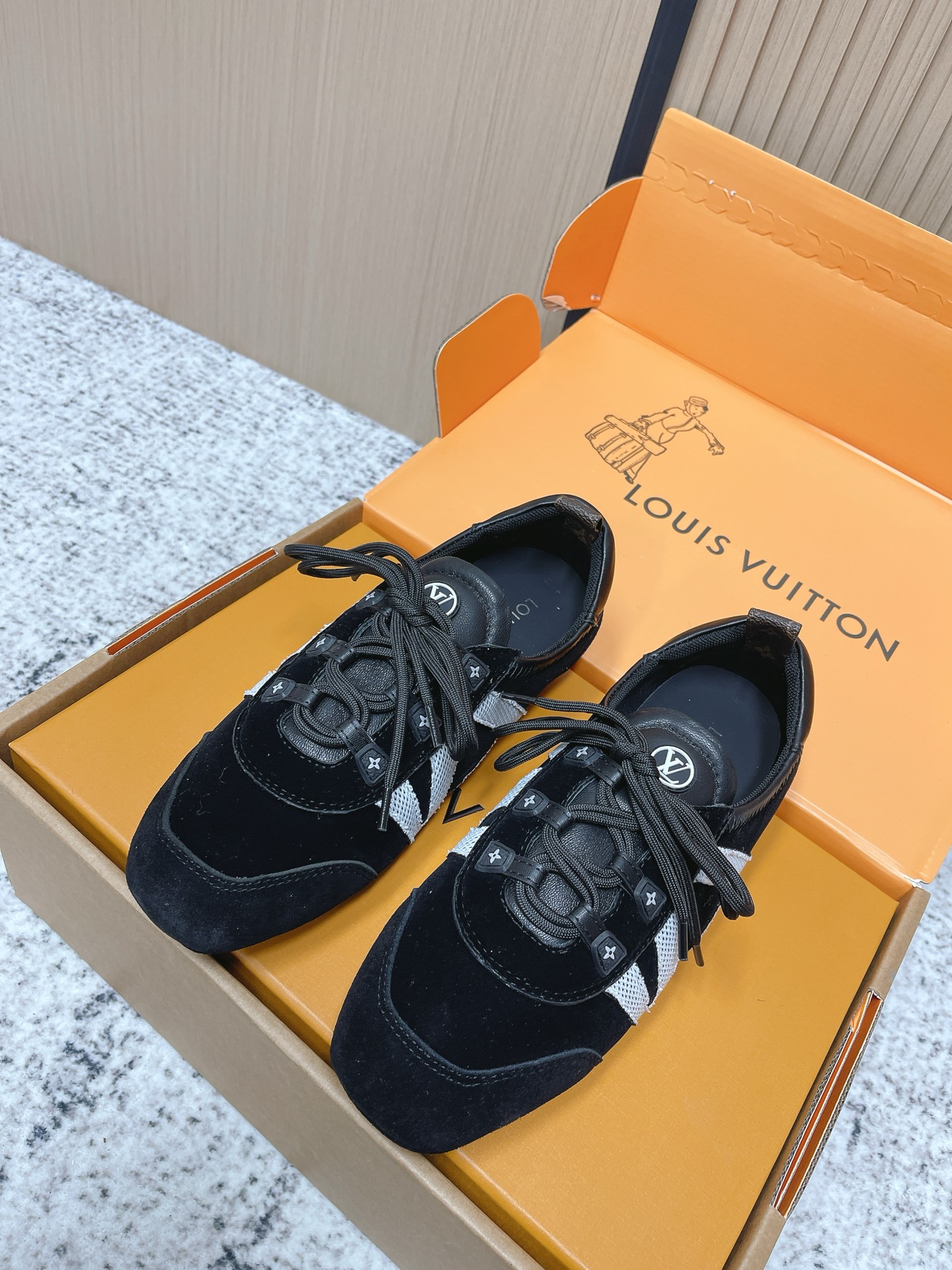 Cheap Louis Vuitton Sneakers for women in 213784, $60 USD- [IB213784] - Replica Louis Vuitton Sneakers for women