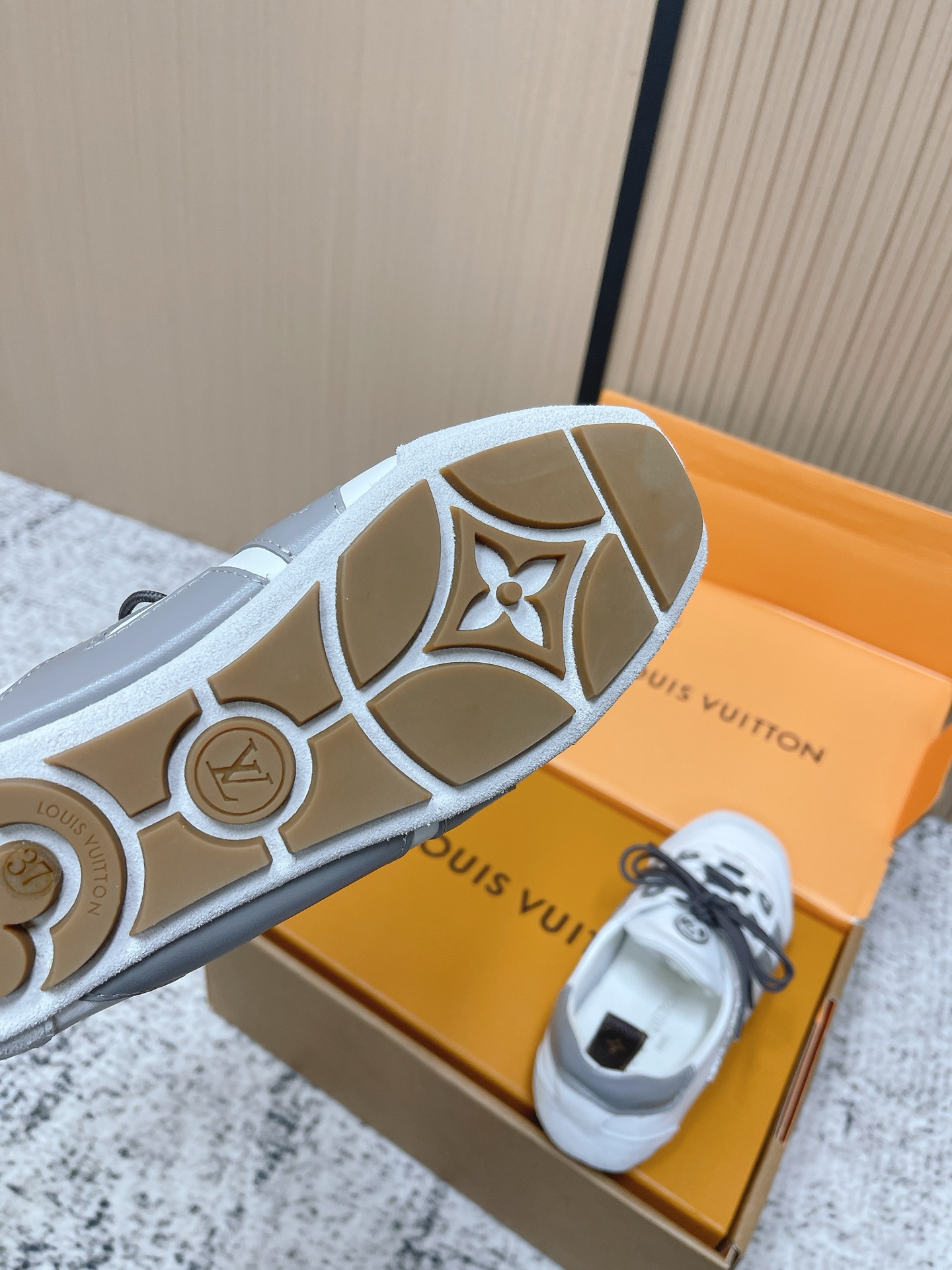 Cheap Louis Vuitton Sneakers for women in 213788, $60 USD- [IB213788] - Replica Louis Vuitton Sneakers for women