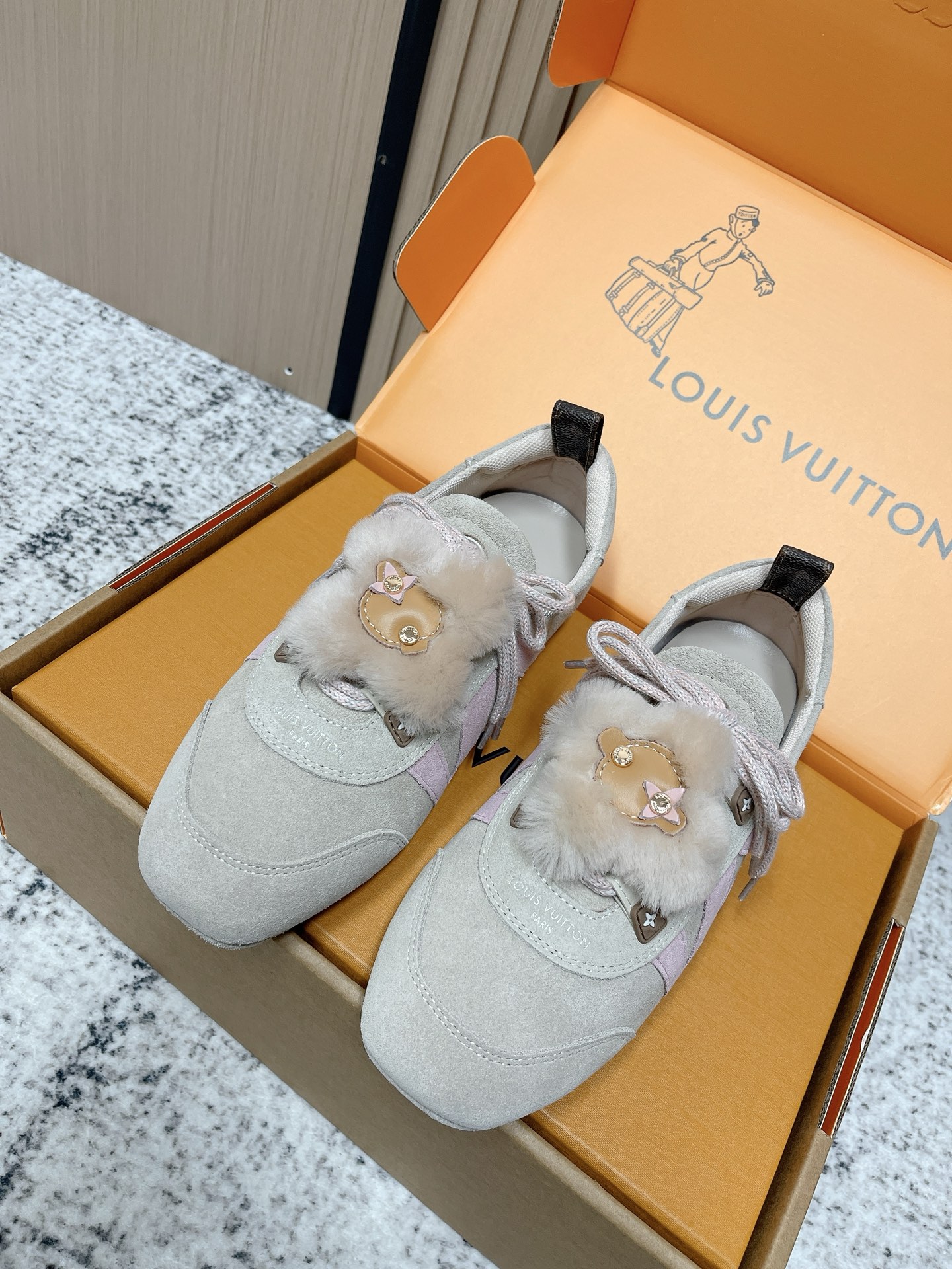 Cheap Louis Vuitton Sneakers for women in 213791, $60 USD- [IB213791] - Replica Louis Vuitton Sneakers for women