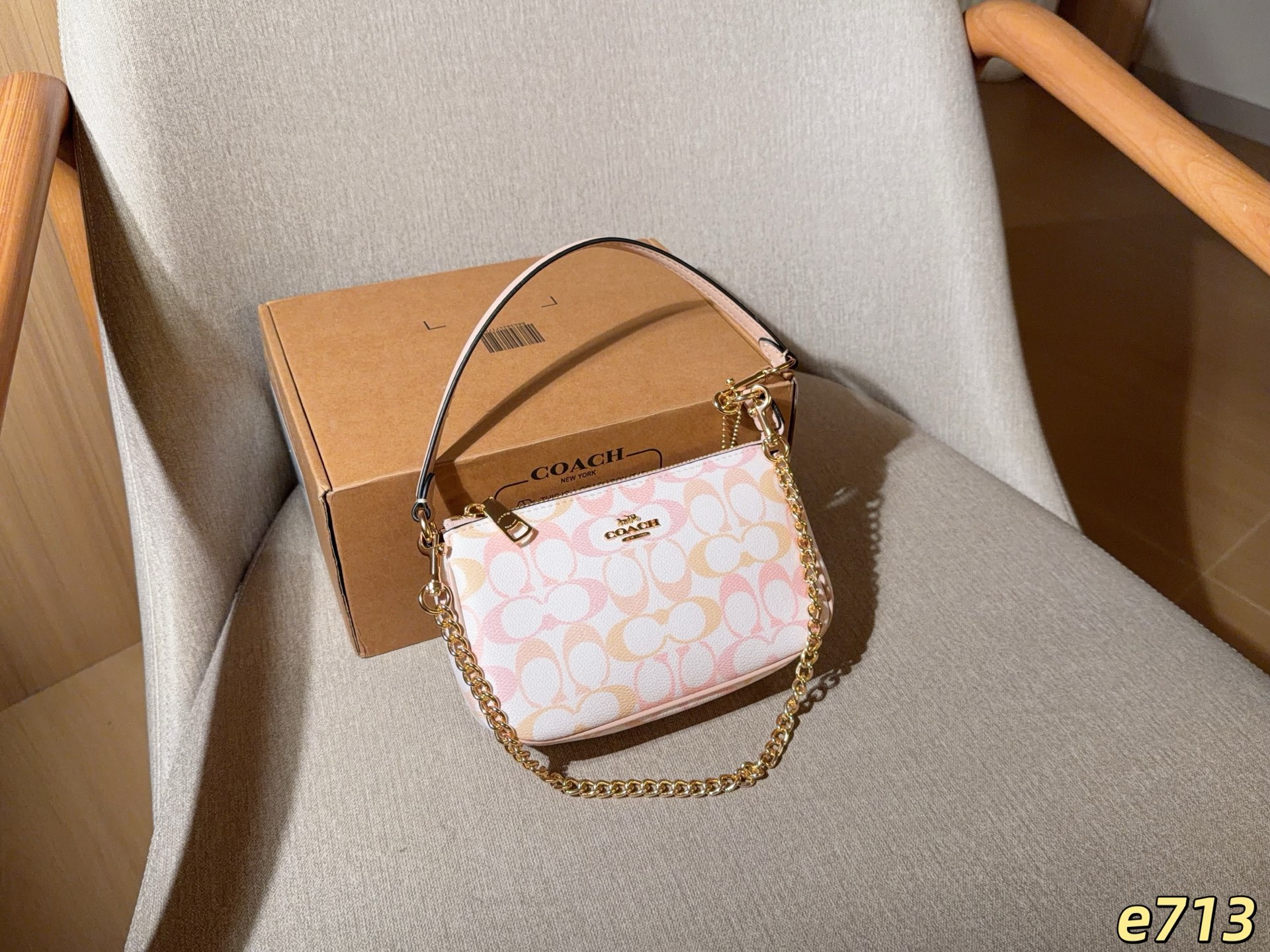 Cheap Coach Handbags in 213855, $45 USD- [IB213855] - Replica Coach Cross Bags