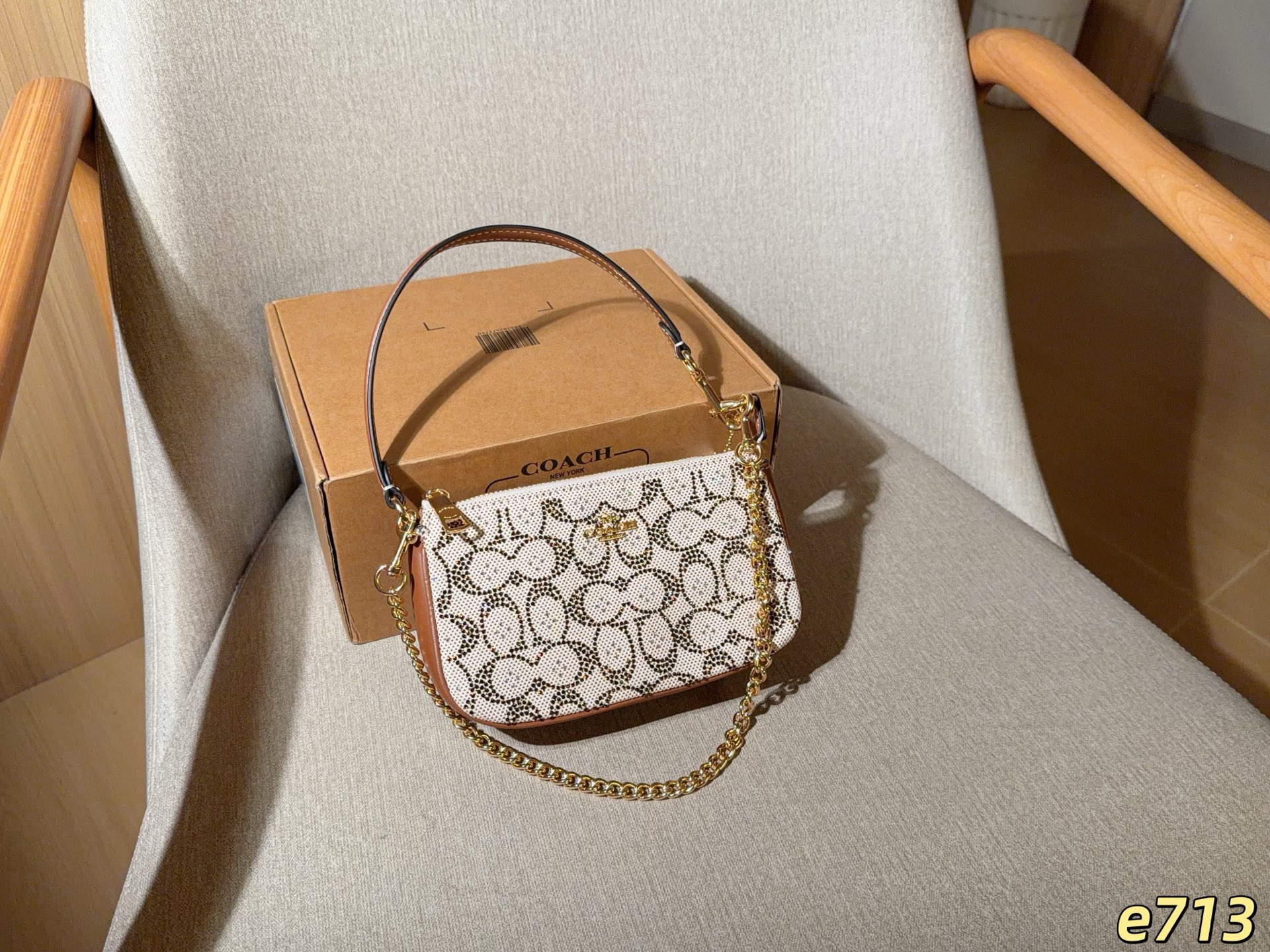 Cheap Coach Handbags in 213874, $45 USD- [IB213874] - Replica Coach Cross Bags