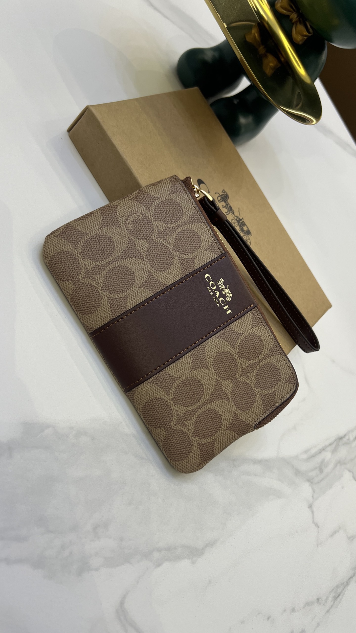 Cheap Coach Wallets in 214035, $30 USD- [IB214035] - Replica Coach Wallets