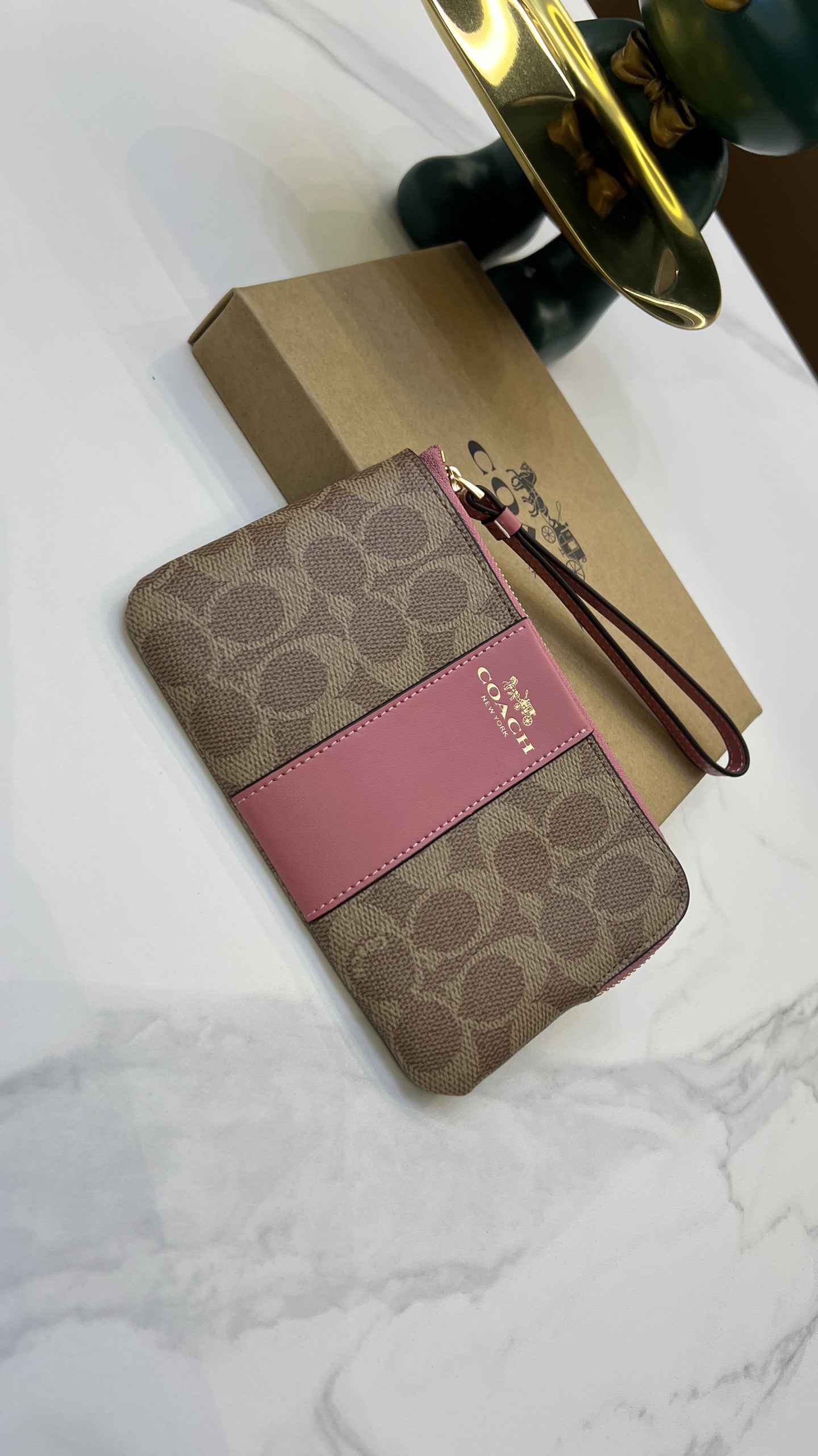 Cheap Coach Wallets in 214036, $30 USD- [IB214036] - Replica Coach Wallets