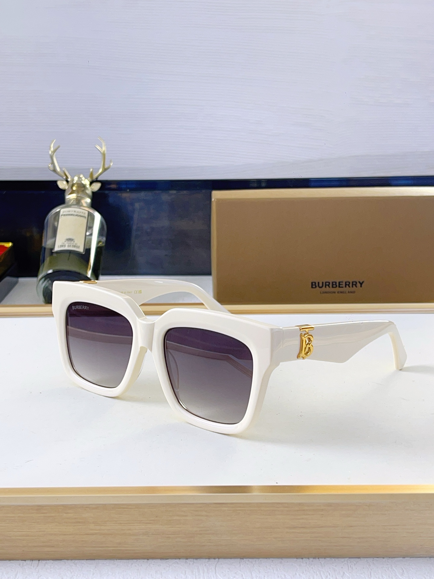 Cheap Burberry AAA+++ quality Sunglasses in 214430, $50 USD- [IB214430] - Replica Burberry AAA+++ quality Sunglasses