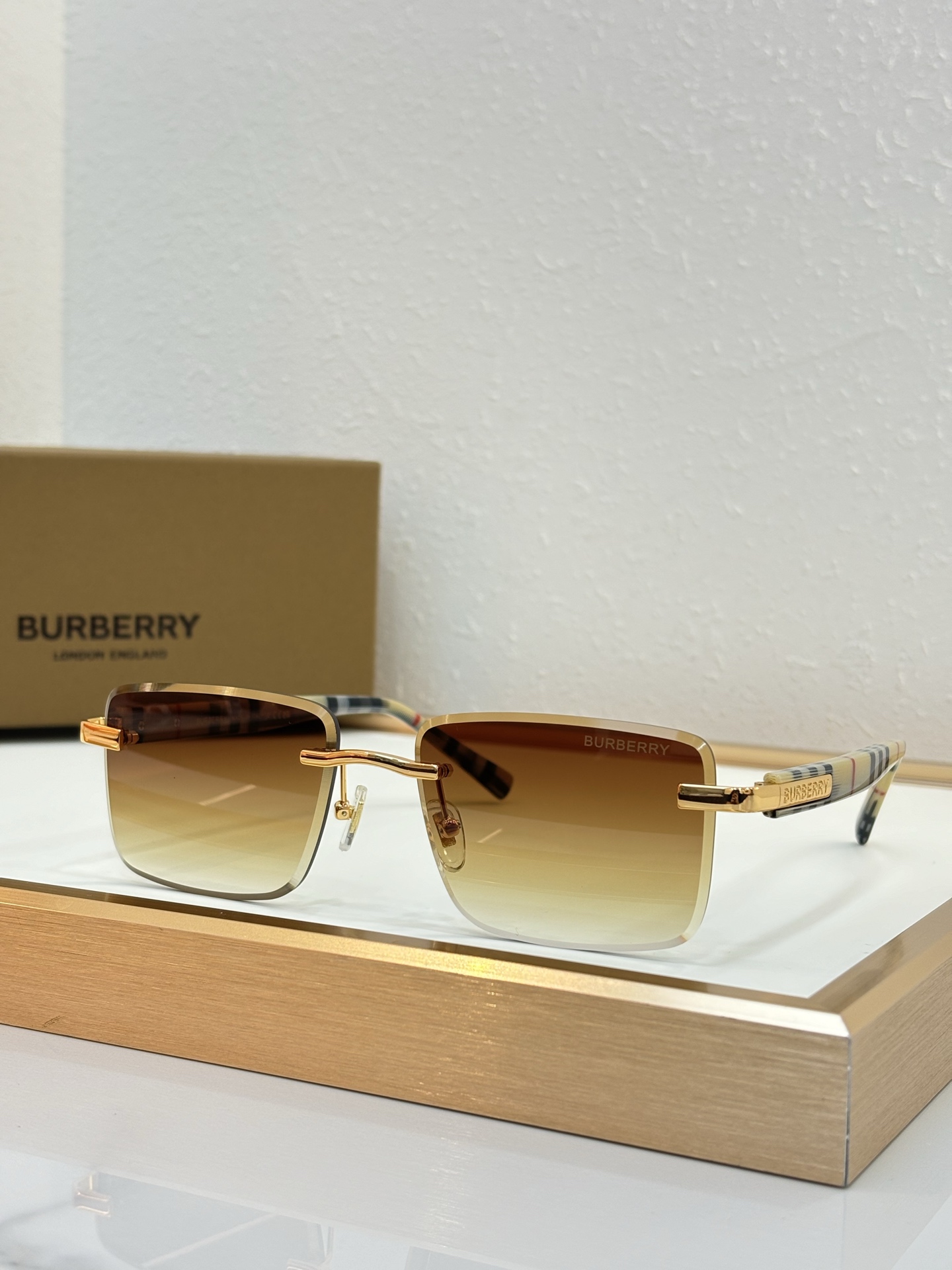 Cheap Burberry AAA+++ quality Sunglasses in 214462, $50 USD- [IB214462] - Replica Burberry AAA+++ quality Sunglasses