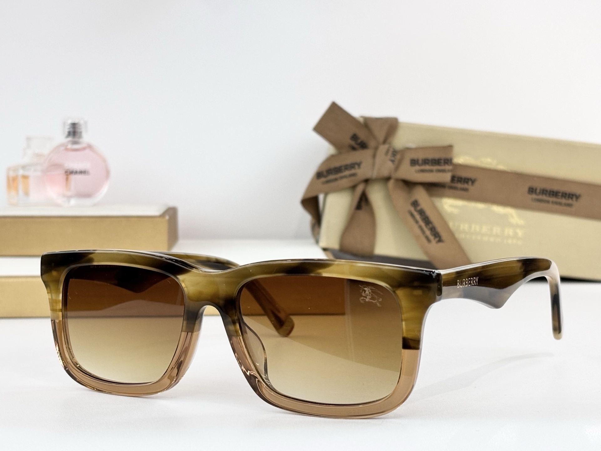 Cheap Burberry AAA+++ quality Sunglasses in 214464, $50 USD- [IB214464] - Replica Burberry AAA+++ quality Sunglasses