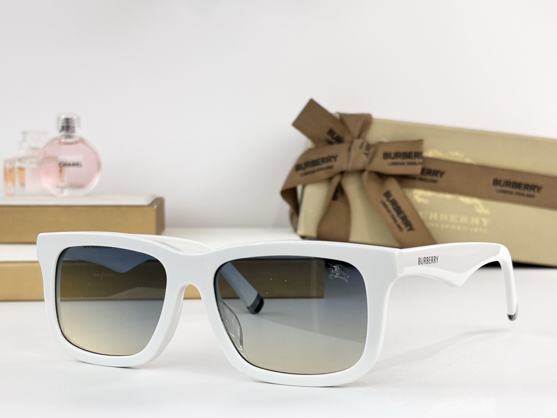 Cheap Burberry AAA+++ quality Sunglasses in 214468, $50 USD- [IB214468] - Replica Burberry AAA+++ quality Sunglasses