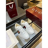 Gucci Sneakers For Men in 211391