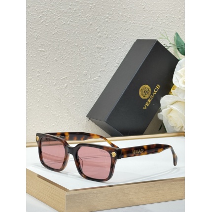 Versace AAA Quality Sunglasses in 214824