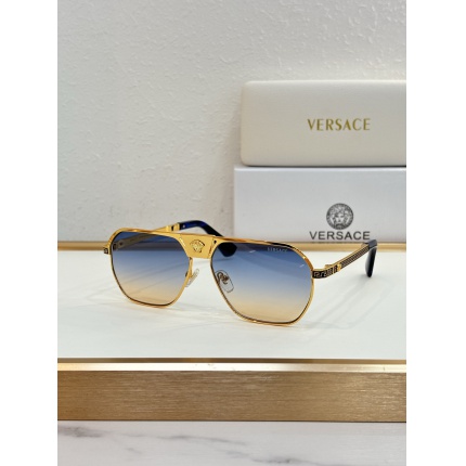 Versace AAA Quality Sunglasses in 214839