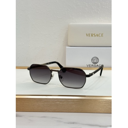 Versace AAA Quality Sunglasses in 214844