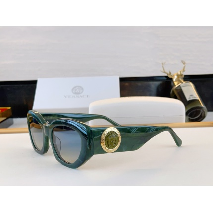 Versace AAA Quality Sunglasses in 214871