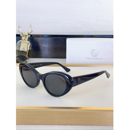 Versace AAA Quality Sunglasses in 214872