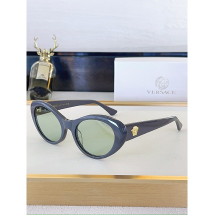 Versace AAA Quality Sunglasses in 214875