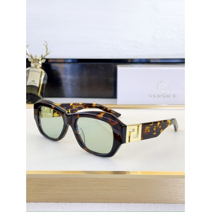 Versace AAA Quality Sunglasses in 214881