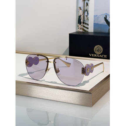 Versace AAA Quality Sunglasses in 214927
