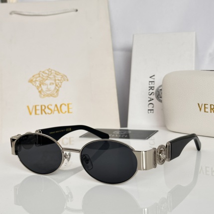 Versace AAA Quality Sunglasses in 214946