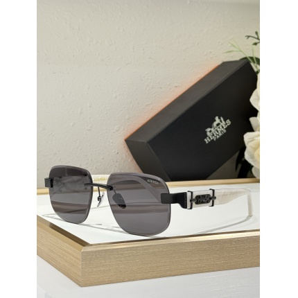 Hermes AAA Quality  Sunglasses in 215121