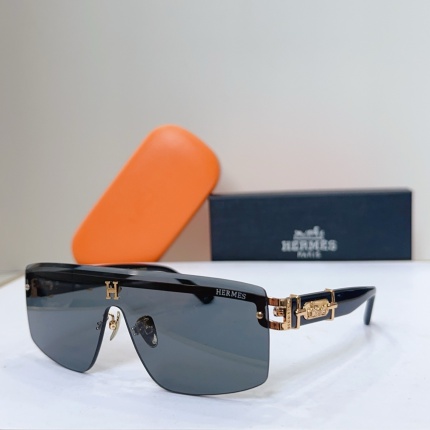 Hermes AAA Quality  Sunglasses in 215137
