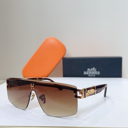 Hermes AAA Quality  Sunglasses in 215138