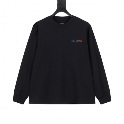 ARC TERYX Long-Sleeved T-Shirt for Men in 215236