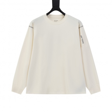 ARC TERYX Long-Sleeved T-Shirt for Men in 215238