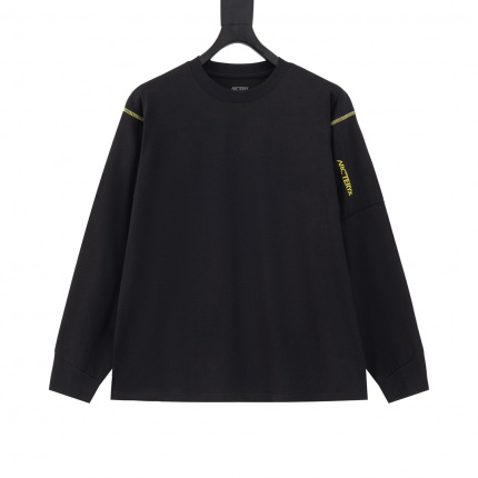 ARC TERYX Long-Sleeved T-Shirt for Men in 215239