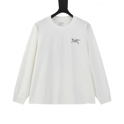 ARC TERYX Long-Sleeved T-Shirt for Men in 215242