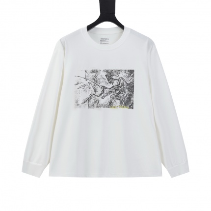 ARC TERYX Long-Sleeved T-Shirt for Men in 215261