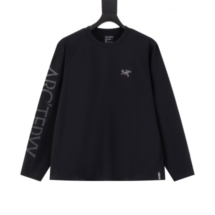 ARC TERYX Long-Sleeved T-Shirt for Men in 215266